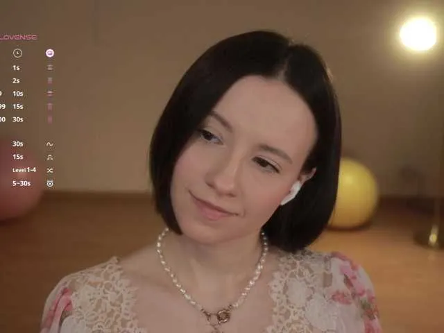 Live sex webcam photo for -FemaleEssence- #292442929