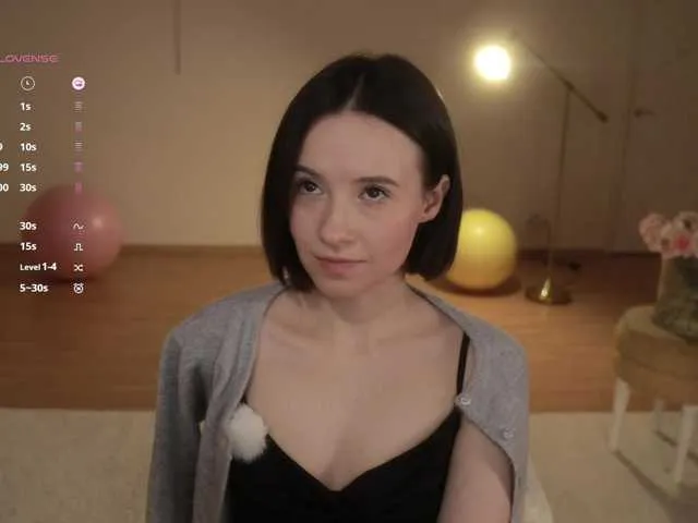 Live sex webcam photo for -FemaleEssence- #292449816