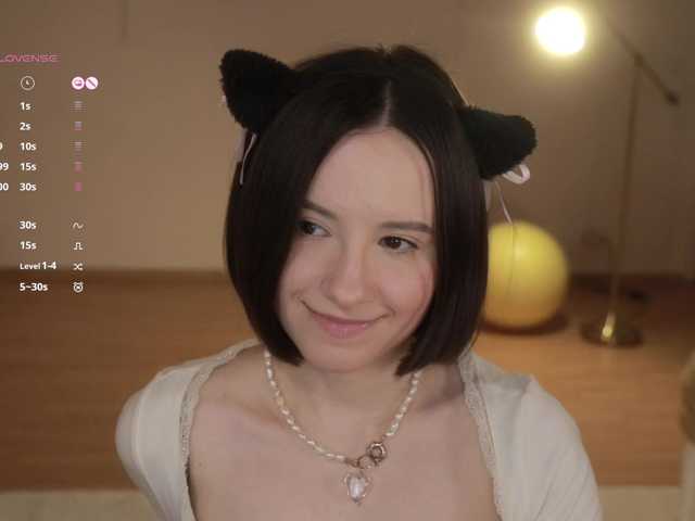 Live sex webcam photo for -FemaleEssence- #292466239