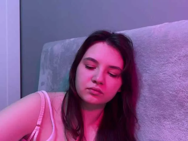 Live sex webcam photo for -FoxAlisa- #291904773