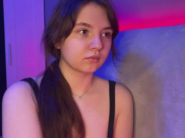 Live sex webcam photo for -FoxAlisa- #292043786