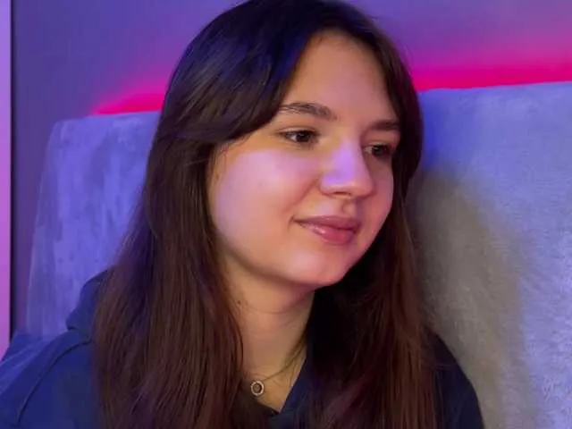 Live sex webcam photo for -FoxAlisa- #292080312