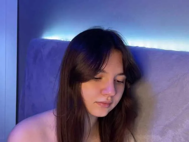 Live sex webcam photo for -FoxAlisa- #292132738