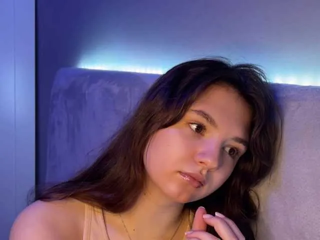 Live sex webcam photo for -FoxAlisa- #292147038