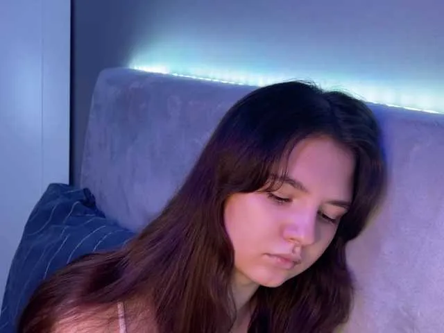 Live sex webcam photo for -FoxAlisa- #292159350