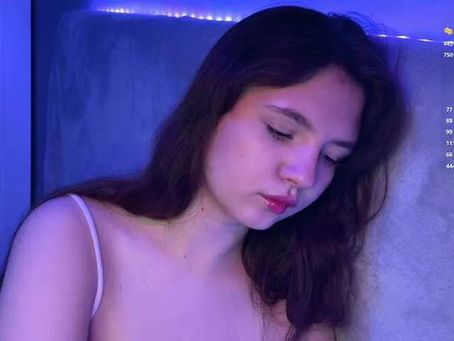 Live sex webcam photo for -FoxAlisa- #292221212