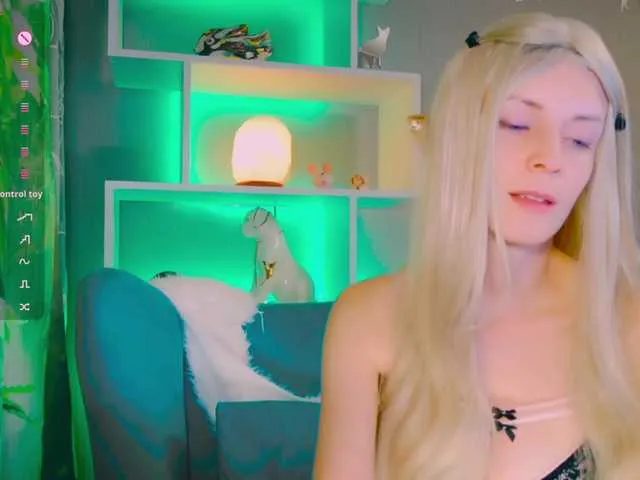 Live sex webcam photo for -Fresh- #291188862