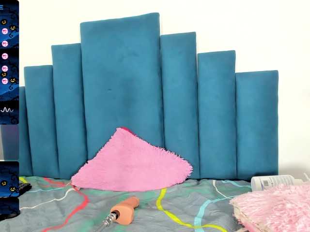 Live sex webcam photo for -Giia #276528340