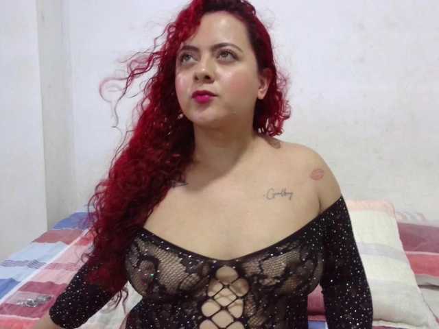 Live sex webcam photo for -Giia #289443125