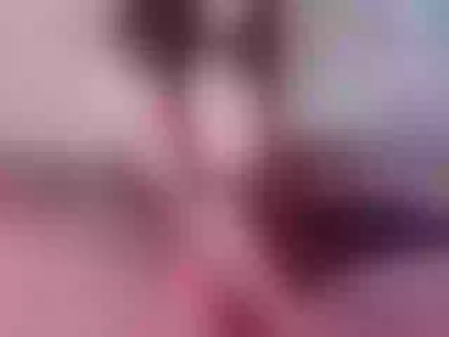 Live sex webcam photo for -Goldy- #273091311