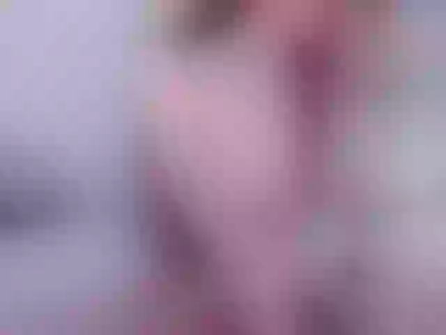 Live sex webcam photo for -Goldy- #273612123