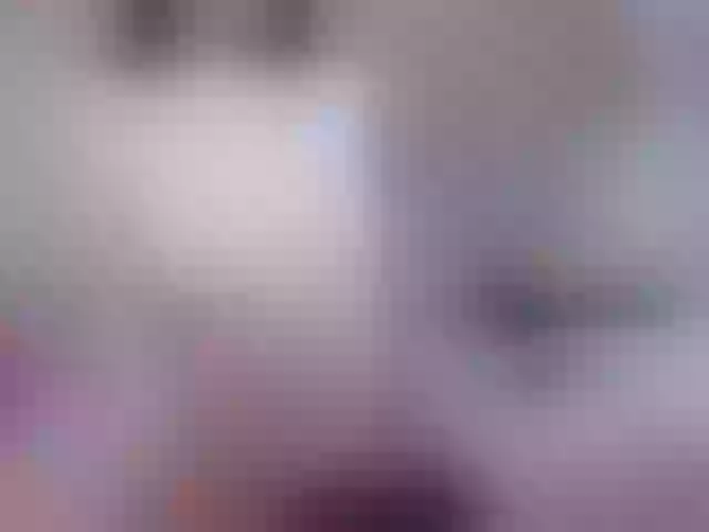 Live sex webcam photo for -Goldy- #273885967