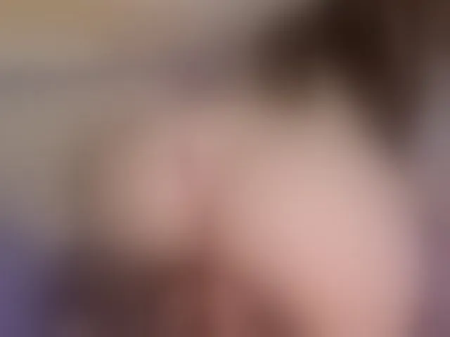 Live sex webcam photo for -Goldy- #293045073