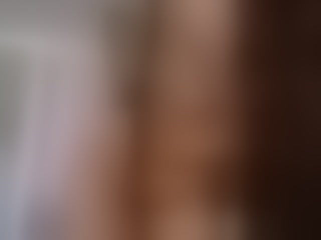 Live sex webcam photo for -Goldy- #294036255
