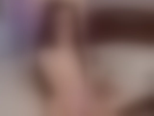 Live sex webcam photo for -Goldy- #294037785