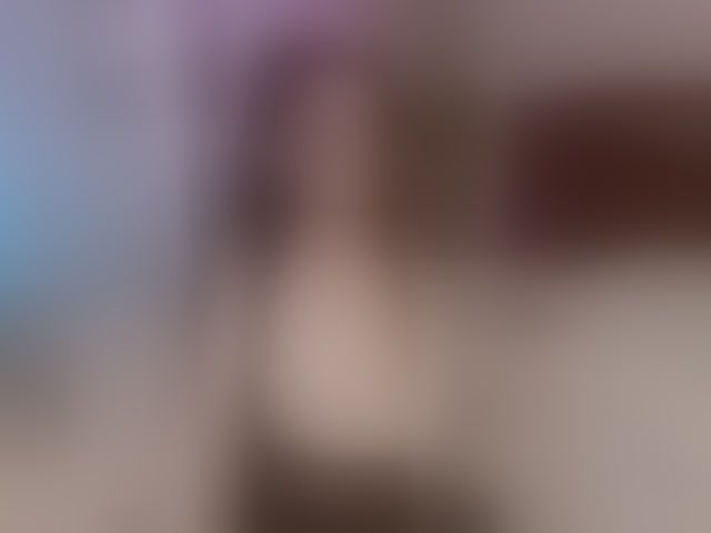 Live sex webcam photo for -Goldy- #294112127