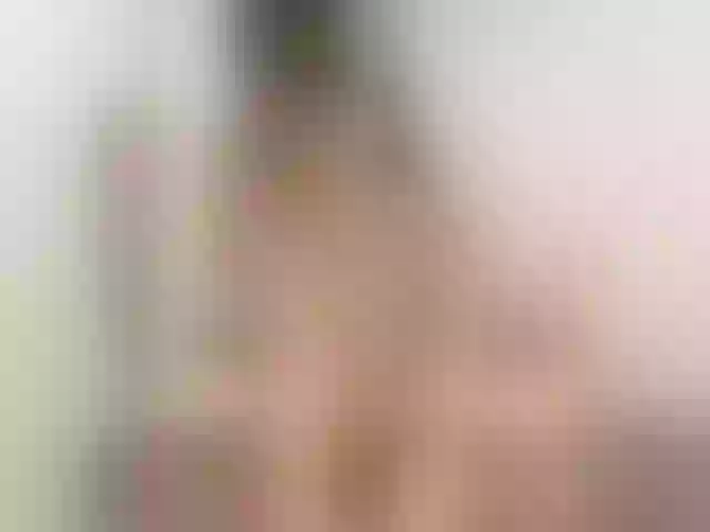 Live sex webcam photo for -Helen997-1 #277610481
