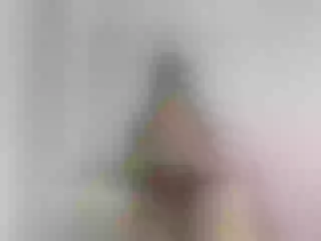 Live sex webcam photo for -Helen997-1 #277736747