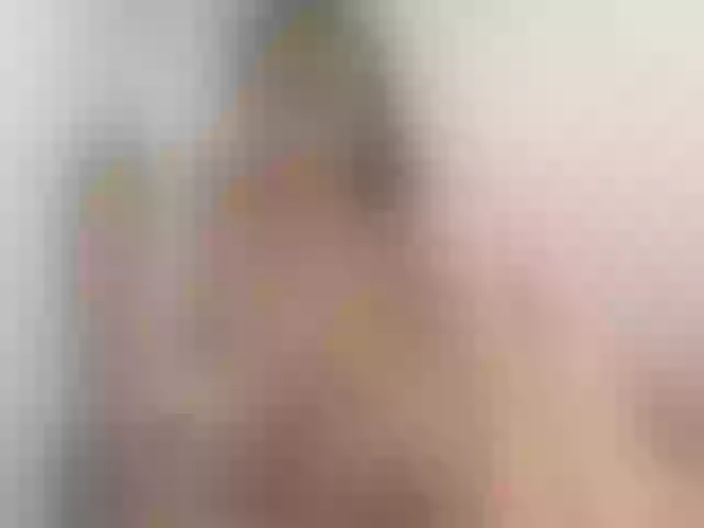 Live sex webcam photo for -Helen997-1 #278117582