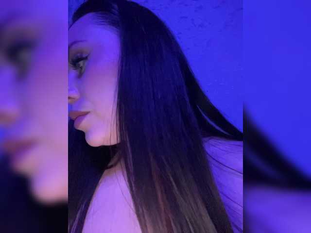 Live sex webcam photo for -Hennessy- #290849604