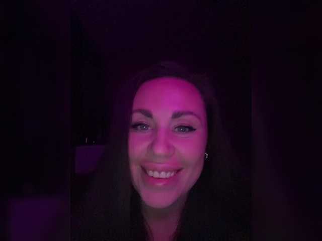 Live sex webcam photo for -Hennessy- #292223312