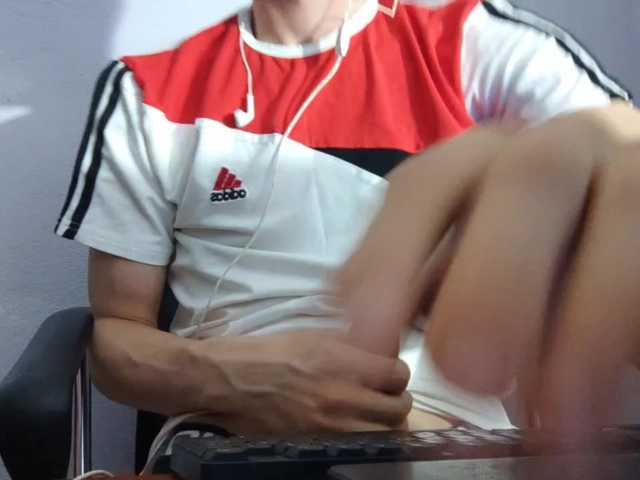 Live sex webcam photo for -Hocthus- #279332642