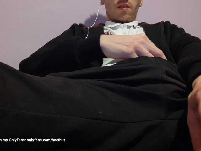 Live sex webcam photo for -Hocthus- #290855399