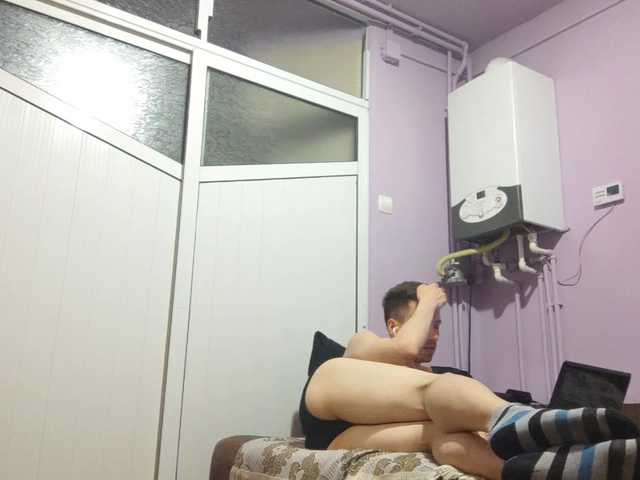 Live sex webcam photo for -Hocthus- #290947024