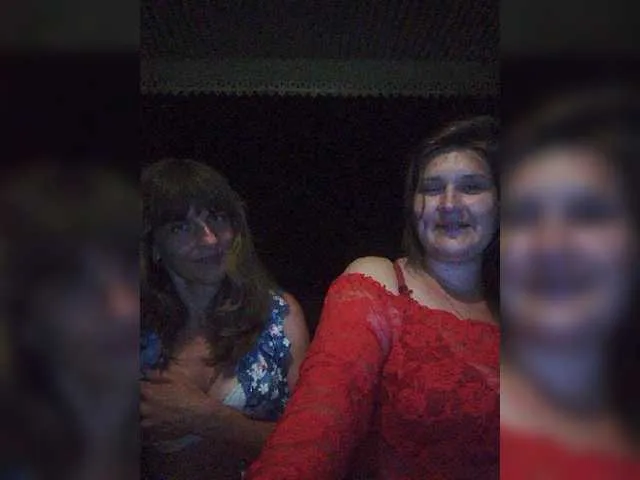 Live sex webcam photo for -Hooligans- #273996049