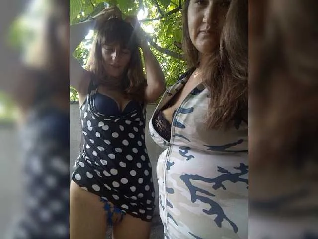 Live sex webcam photo for -Hooligans- #274039829