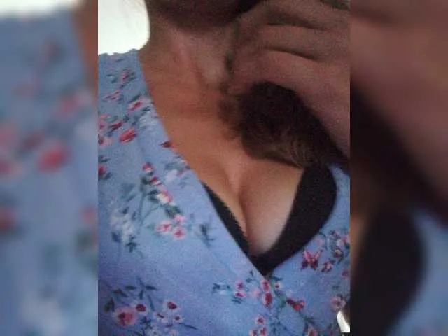 Live sex webcam photo for -Hooligans- #274154771