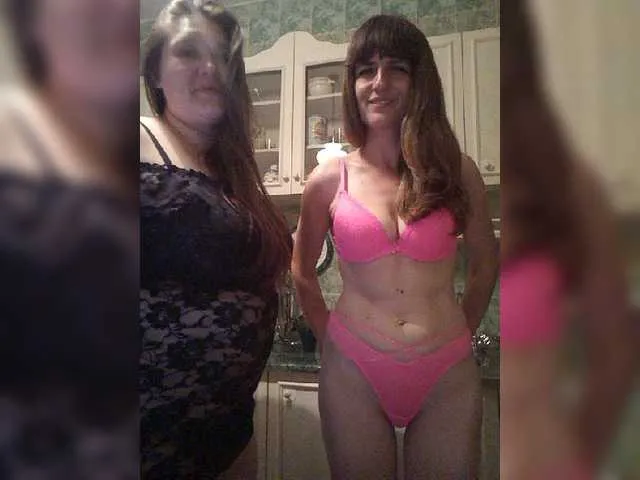 Live sex webcam photo for -Hooligans- #275484391