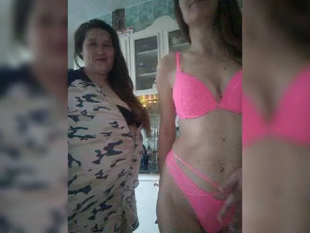 Live sex webcam photo for -Hooligans- #277468232