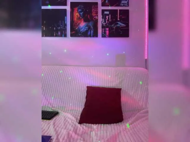 Live sex webcam photo for -INDICA- #278282053