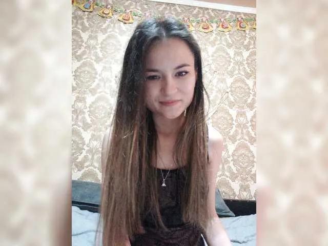 Live sex webcam photo for -Ida- #272449104