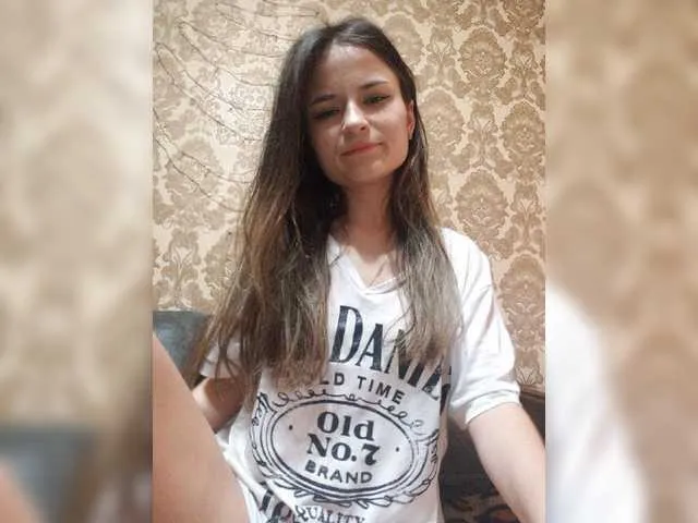 Live sex webcam photo for -Ida- #272595461