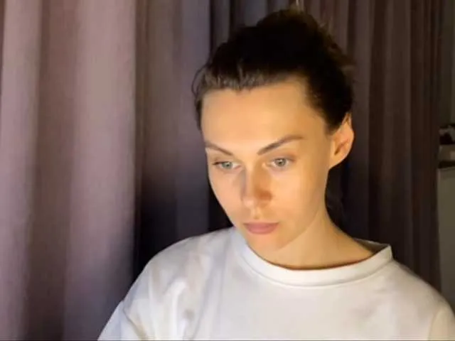 Live sex webcam photo for -JesusWife- #290549571