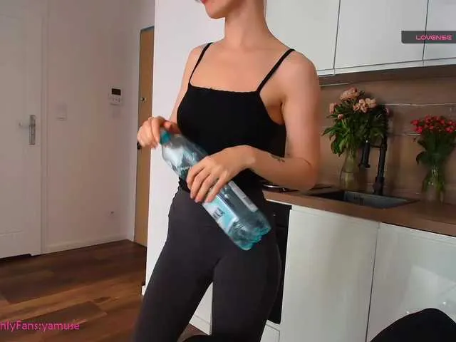 Live sex webcam photo for -JesusWife- #291291303