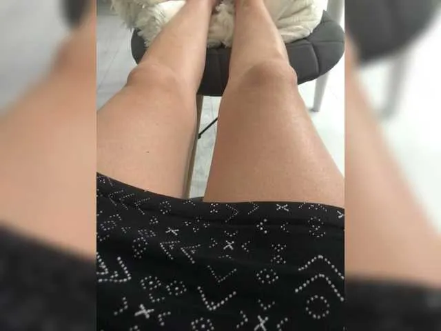 Live sex webcam photo for -Jolly- #271862248