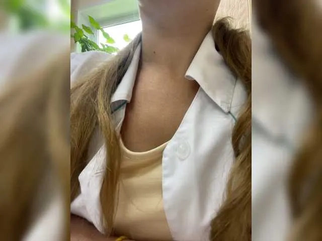 Live sex webcam photo for -Jolly- #274051534