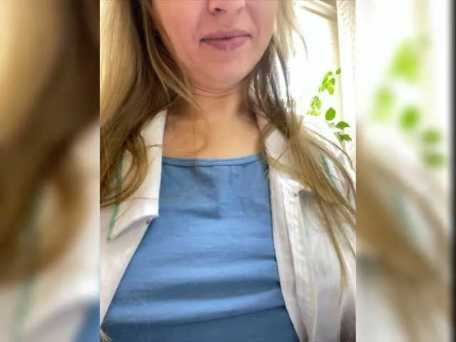 Live sex webcam photo for -Jolly- #275604594