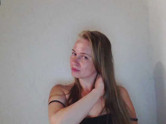 Live sex webcam photo for -Jolly- #291571613