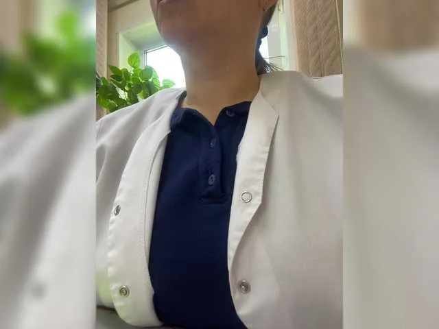 Live sex webcam photo for -Jolly- #291680011