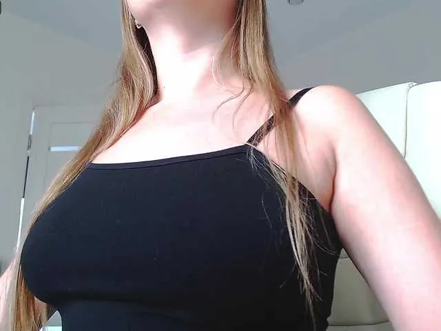 Live sex webcam photo for -Jolly- #291714630