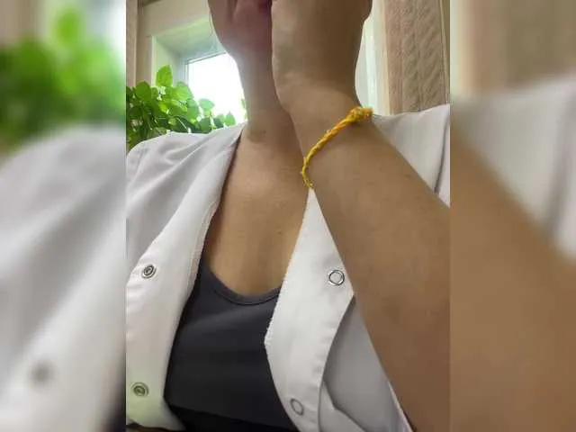 Live sex webcam photo for -Jolly- #291731057