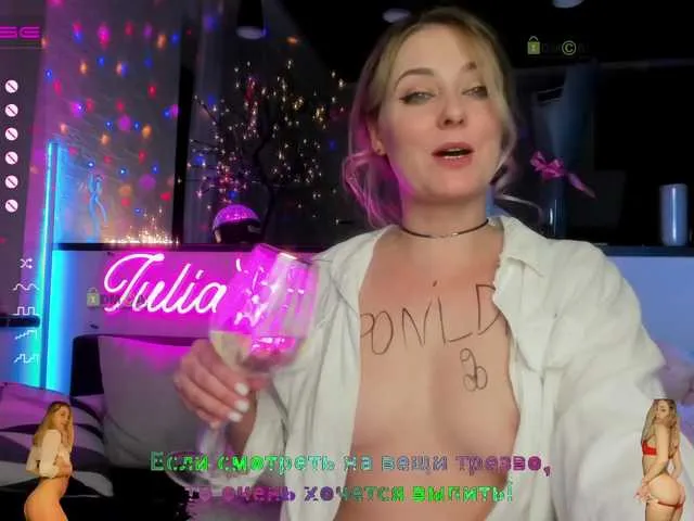 Live sex webcam photo for -JuliaSpace- #272318563