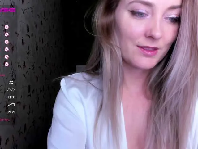 Live sex webcam photo for -JuliaSpace- #273129266