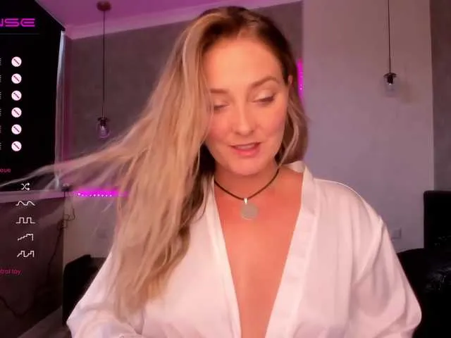 Live sex webcam photo for -JuliaSpace- #273686762