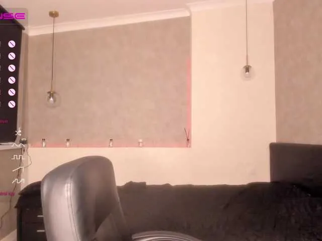 Live sex webcam photo for -JuliaSpace- #274293391