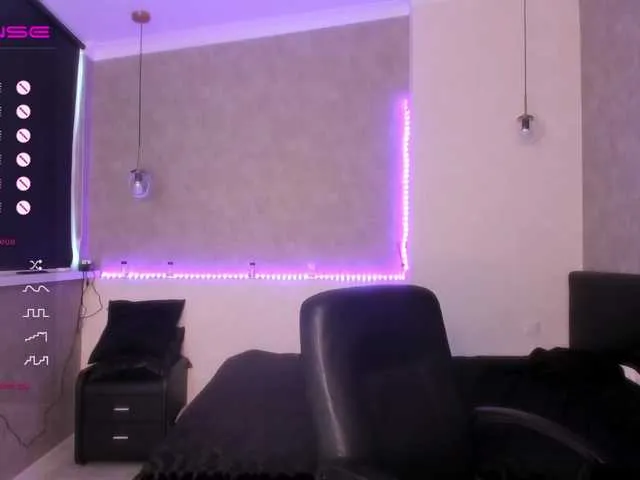 Live sex webcam photo for -JuliaSpace- #274468115